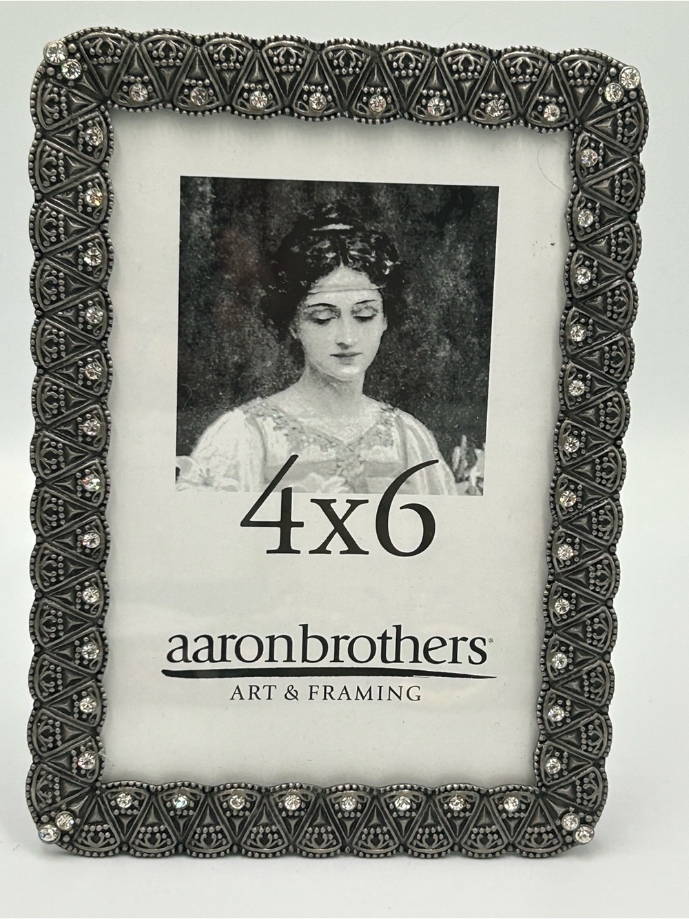 Aaron Brothers 4x6 Decorative Silver and gem Photo Frame